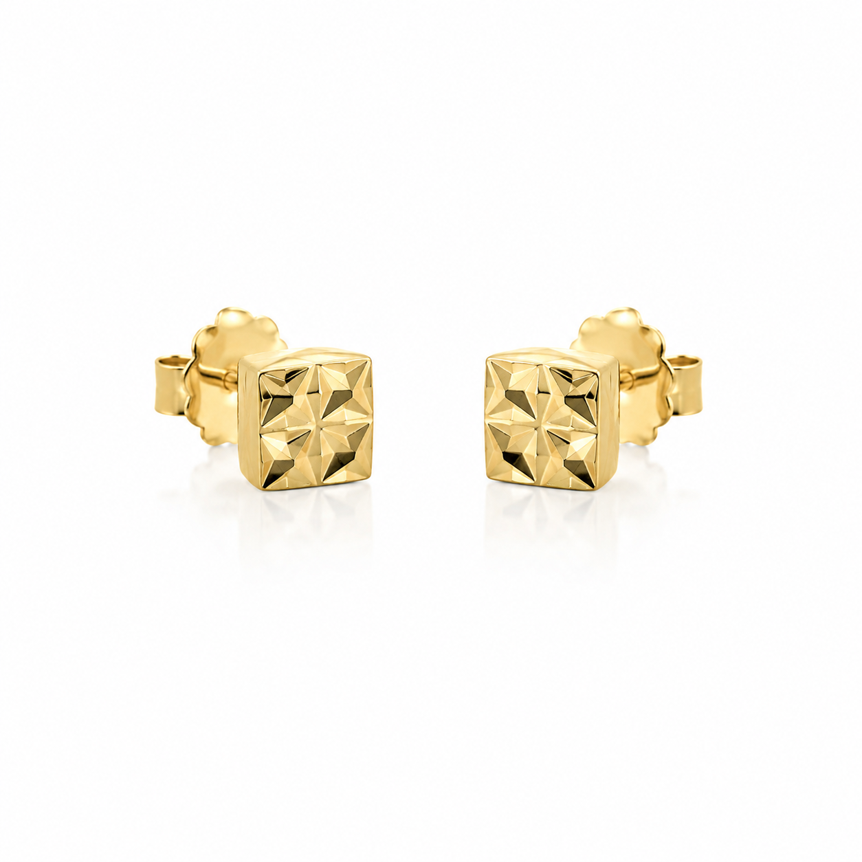 Orecchini Cubetti In Oro Giallo 18K GROR30