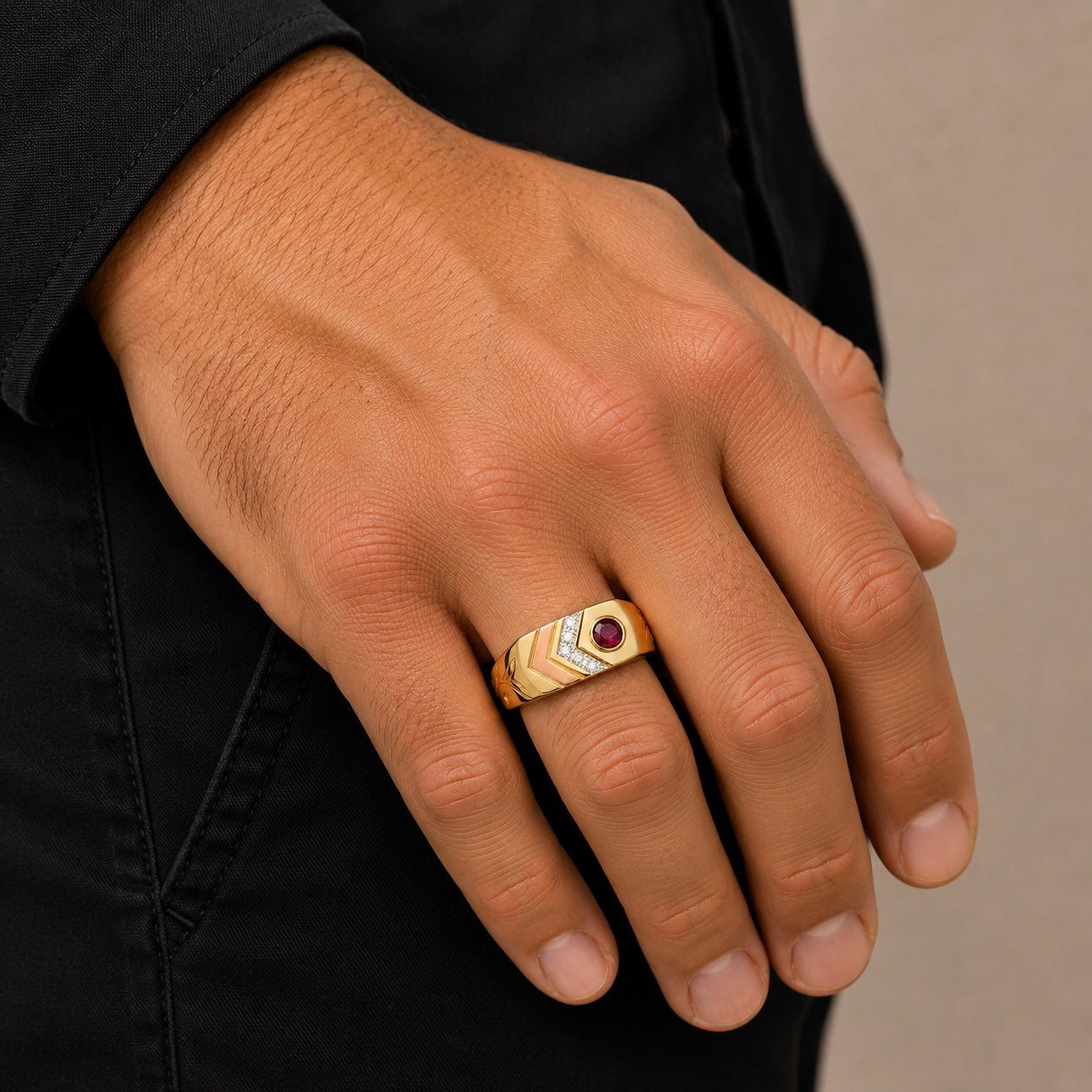 Anello Rubino e Diamanti in Oro 18K GRAU08