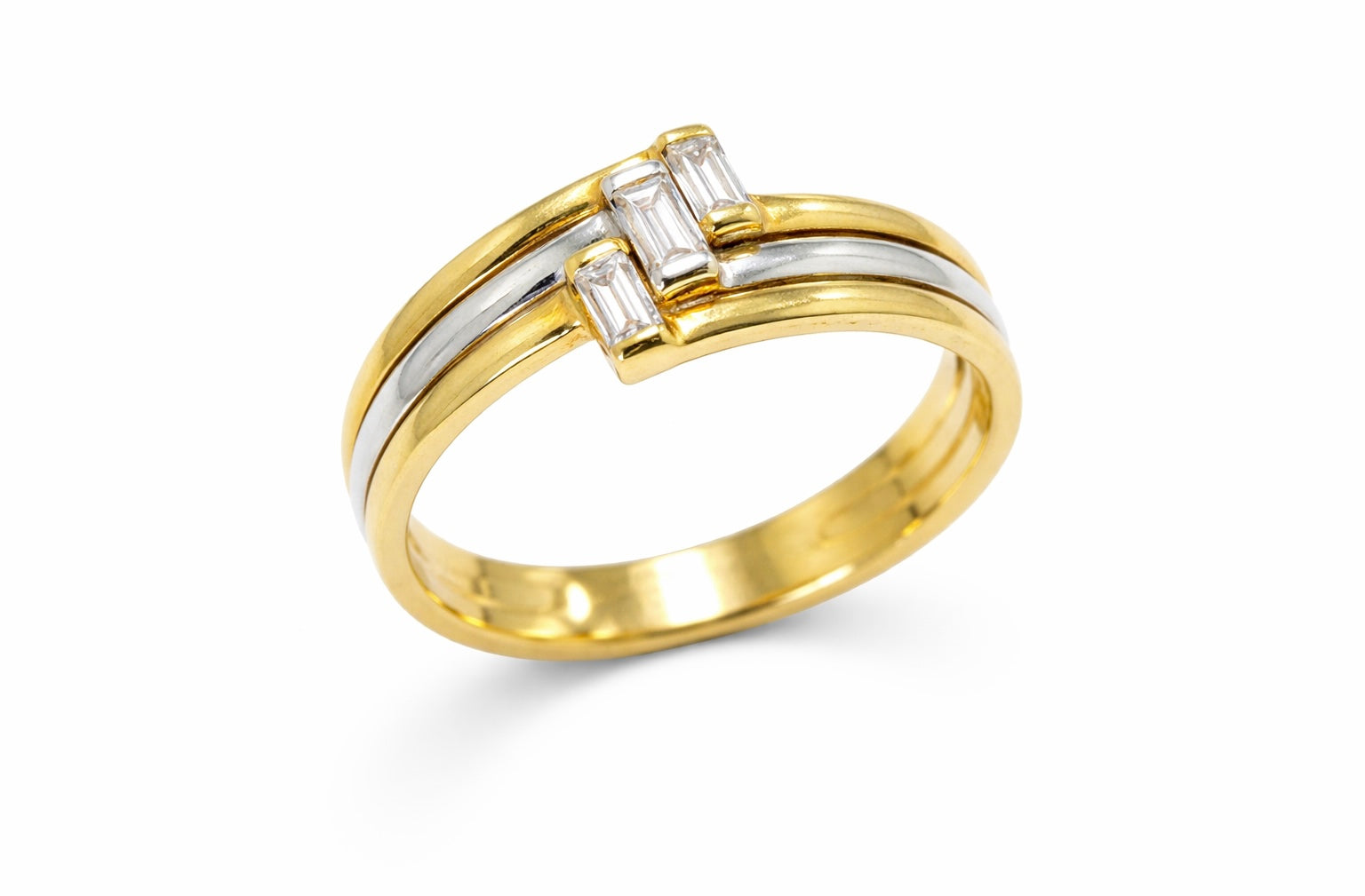 Anello Trilogy con Diamanti