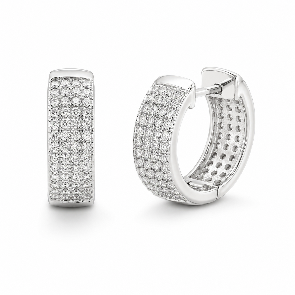 Orecchini a Cerchio Pavè in Argento GROA01