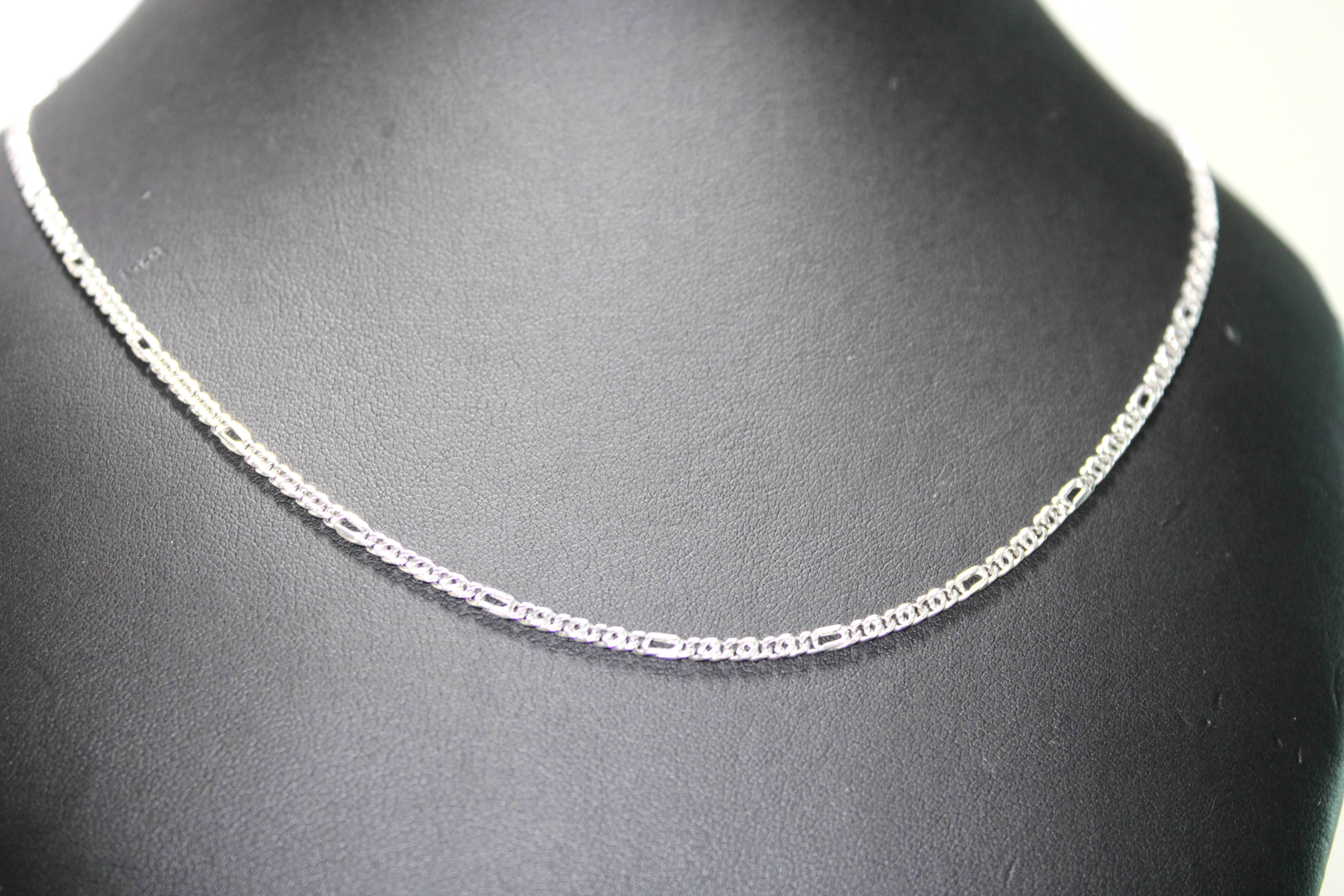 Collana in Oro Bianco 18K