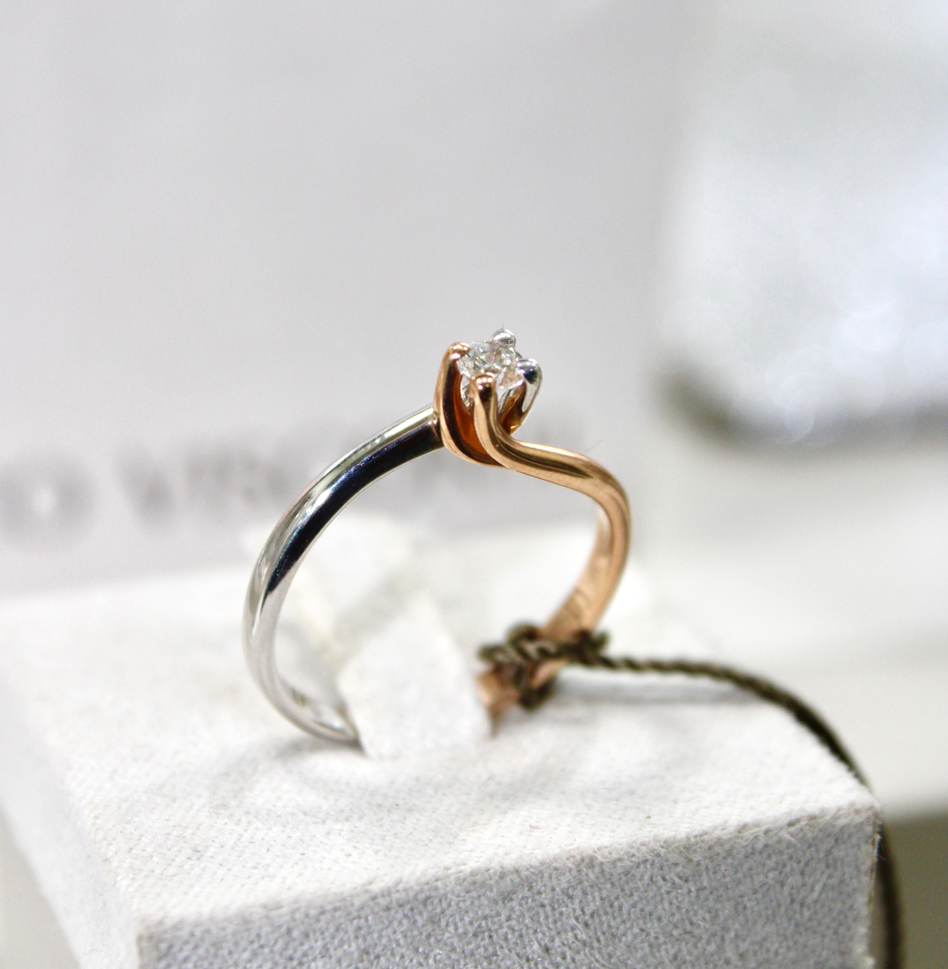 DonnaOro Anello Solitario DKAS3250.014