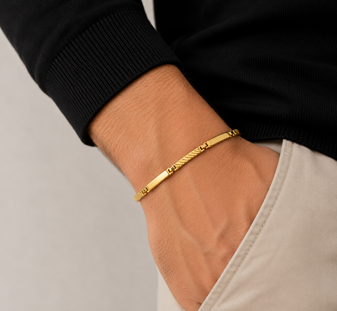 Bracciale Semi-Rigido in Oro Giallo 18k