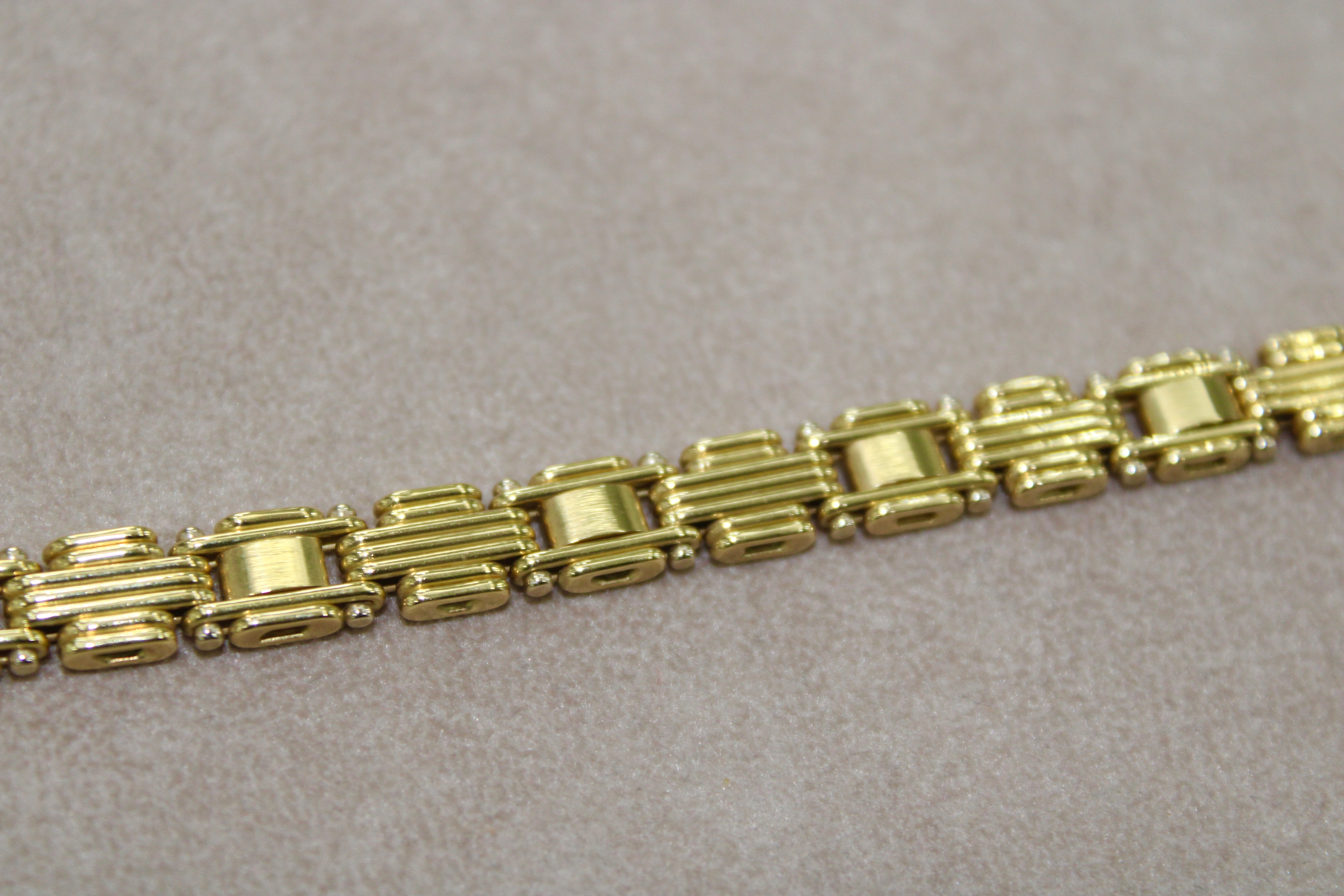 Bracciale in oro giallo 18k con zaffiro cabochon