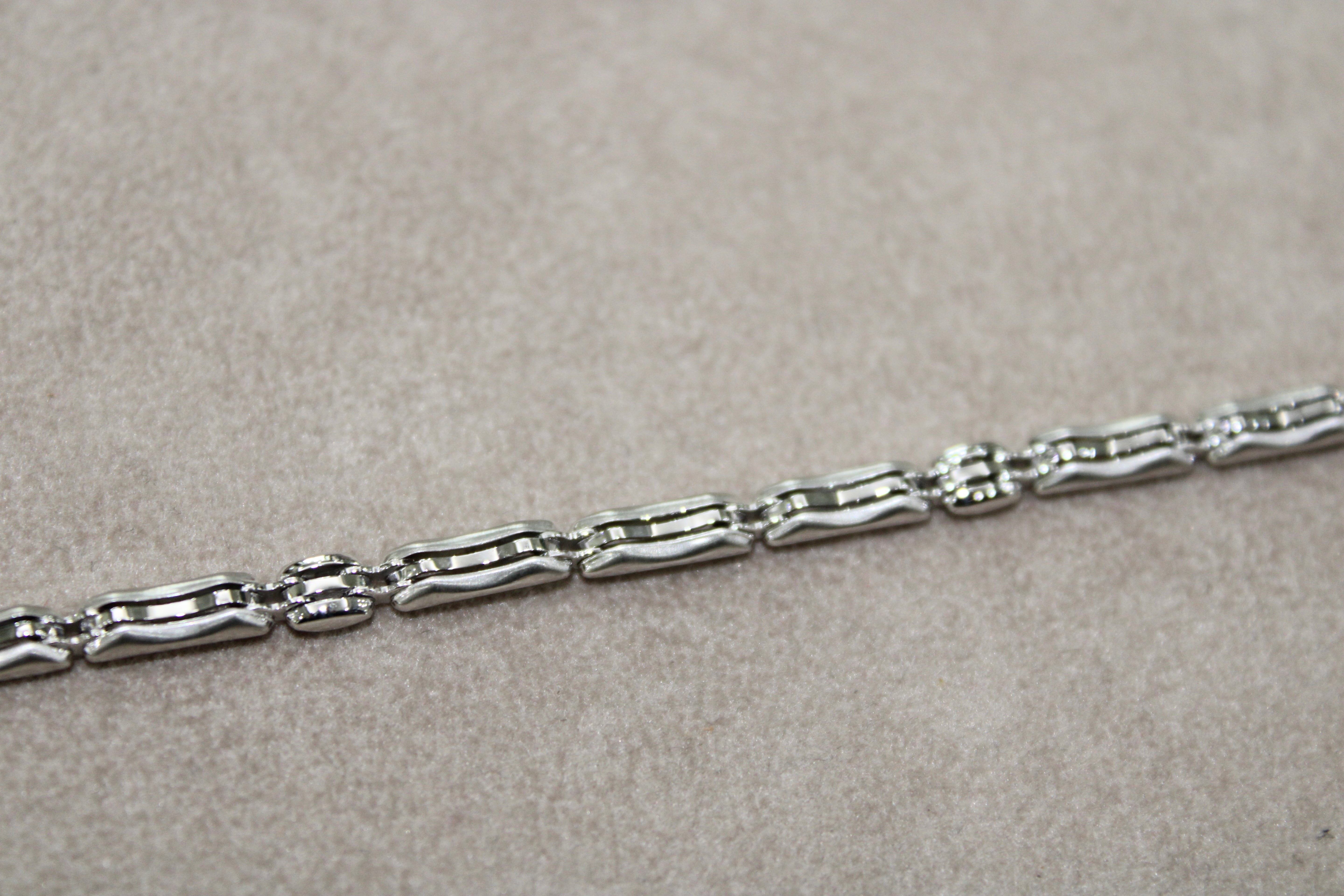 Bracciale in oro bianco 18k