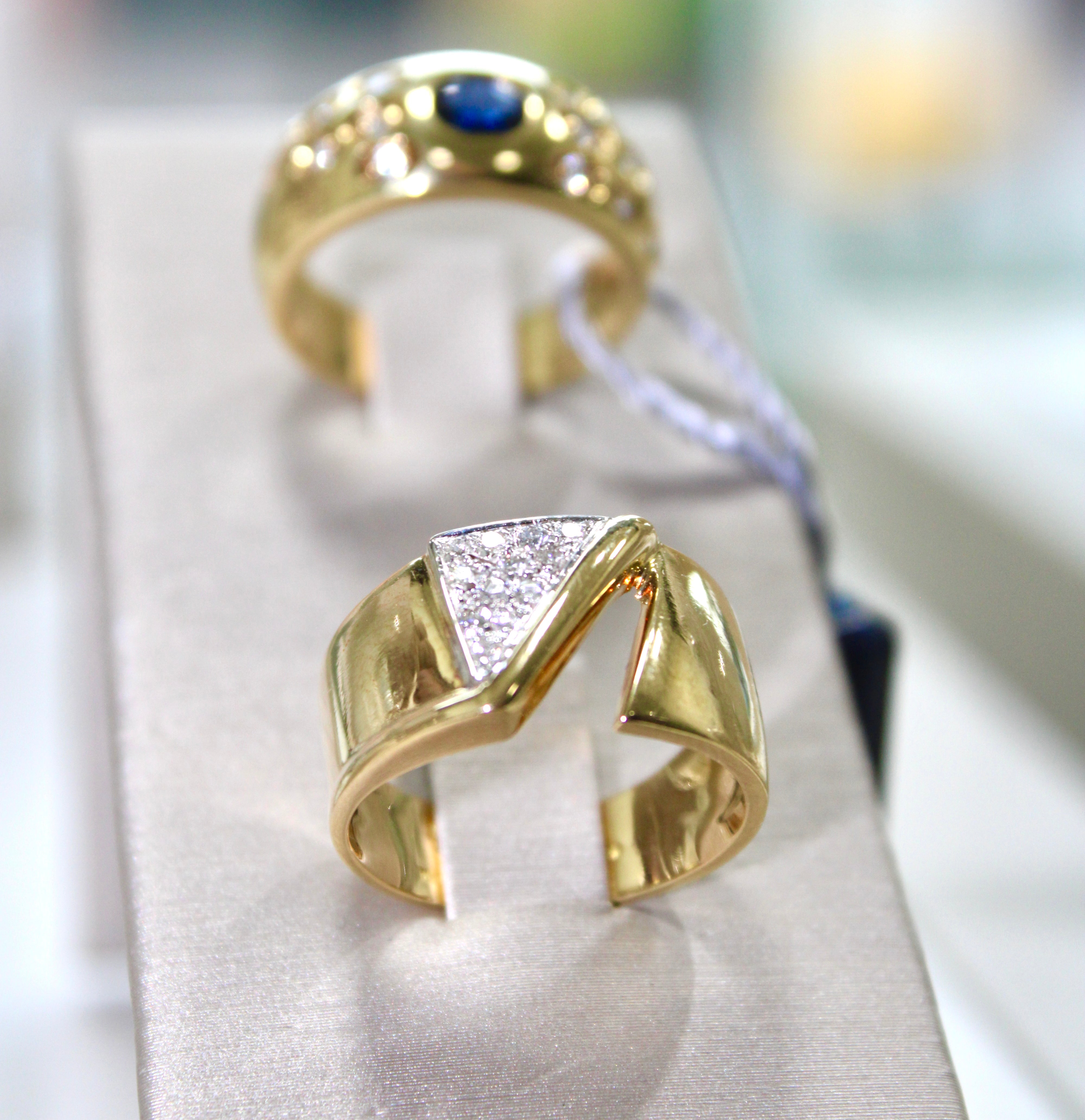 Anello Fascia con Diamanti